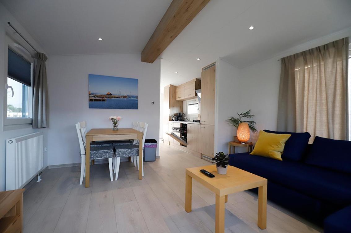 11-Stedenchalet Hindeloopen - Nr. 47 Molkwerum المظهر الخارجي الصورة